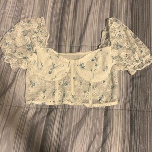 corset top, blue flowers ruffled sleeves